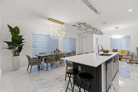 4374 NW 81st Avenue Doral FL 33166