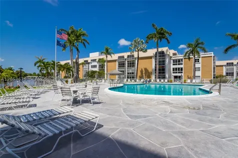 3000 NE 16th Avenue Oakland Park FL 33334