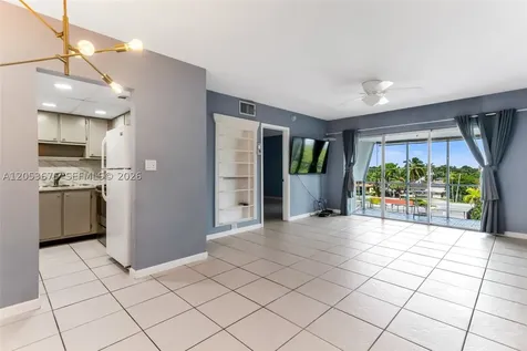 3000 NE 16th Avenue Oakland Park FL 33334