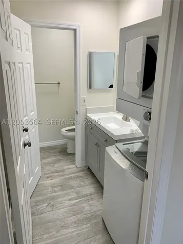 2061 NW 81st Avenue Pembroke Pines FL 33024