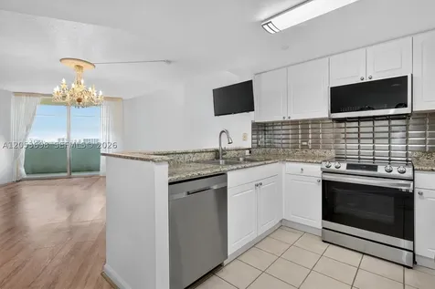 19501 W Country Club Drive Aventura FL 33180