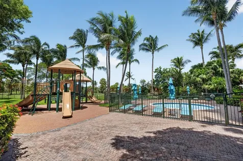 19501 W Country Club Drive Aventura FL 33180