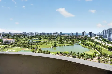 19501 W Country Club Drive Aventura FL 33180