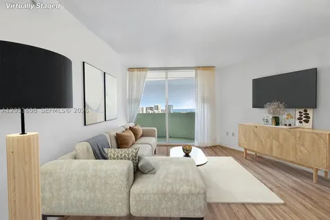 19501 W Country Club Drive Aventura FL 33180
