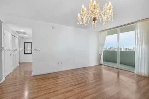 19501 W Country Club Drive Aventura FL 33180