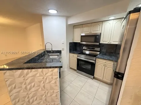 3410 N Pinewalk Drive N Margate FL 33063