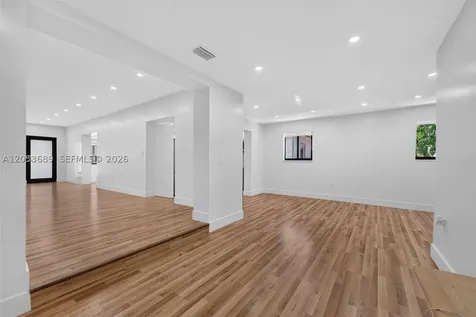 1861 SW 22nd Terrace Miami FL 33145