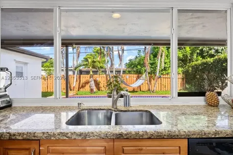 5049 SW 88th Terrace Cooper City FL 33328