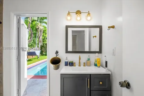 5049 SW 88th Terrace Cooper City FL 33328