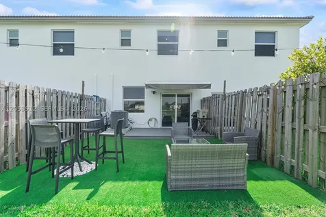 12424 NW 23rd Court Miami FL 33167