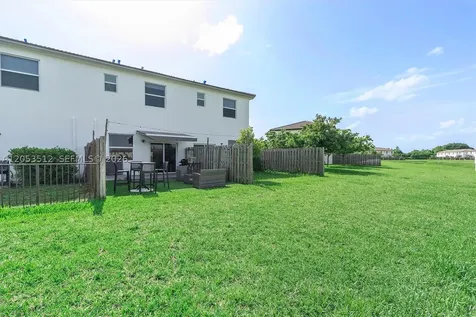 12424 NW 23rd Court Miami FL 33167