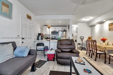 19000 NE 3rd Court Miami FL 33179
