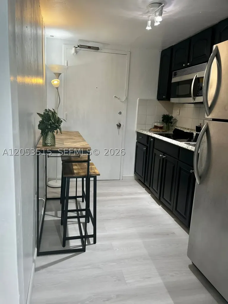 18071 Biscayne Boulevard Aventura FL 33160