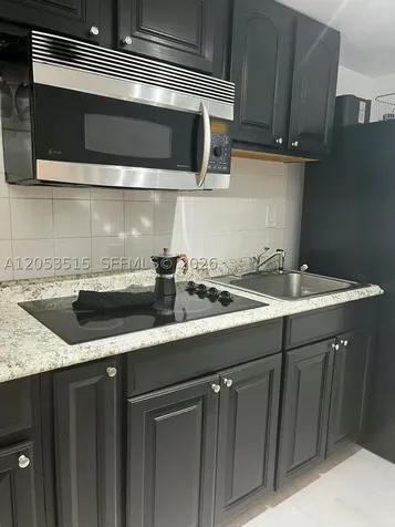 18071 Biscayne Boulevard Aventura FL 33160
