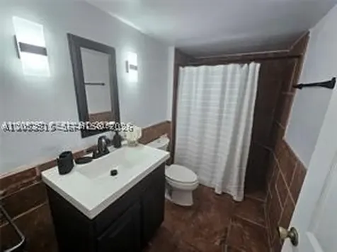18071 Biscayne Boulevard Aventura FL 33160