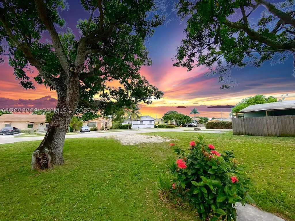 342 NW 7th Avenue Delray Beach FL 33444