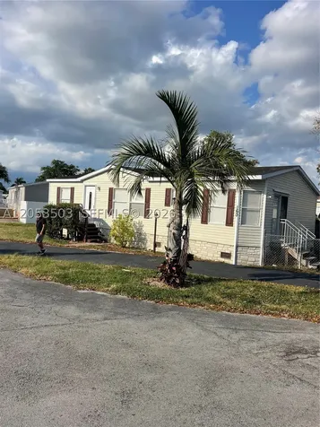 220 NE 12th Ave Lot 160 Homestead FL 33030