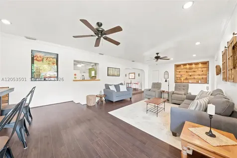 15425 N Miami Avenue Miami FL 33169