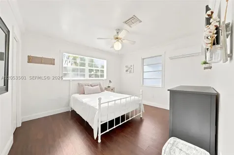 15425 N Miami Avenue Miami FL 33169
