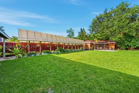 15425 N Miami Avenue Miami FL 33169