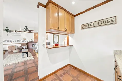 15425 N Miami Avenue Miami FL 33169