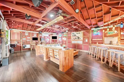 15425 N Miami Avenue Miami FL 33169