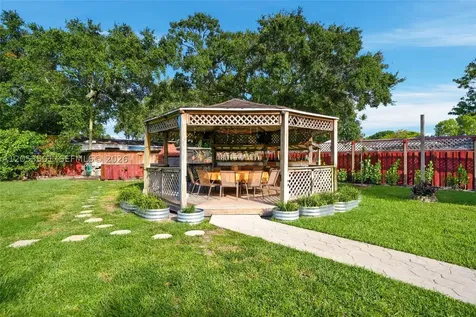 15425 N Miami Avenue Miami FL 33169