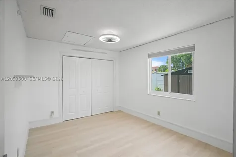 4040 NE 6th Avenue Deerfield Beach FL 33064