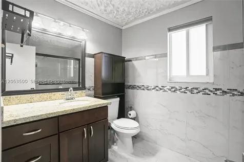 4040 NE 6th Avenue Deerfield Beach FL 33064