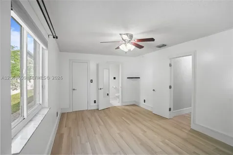 4040 NE 6th Avenue Deerfield Beach FL 33064