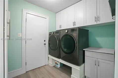 4040 NE 6th Avenue Deerfield Beach FL 33064