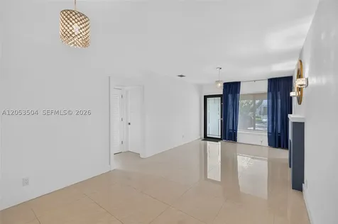 2543 SW 15th Street Miami FL 33145