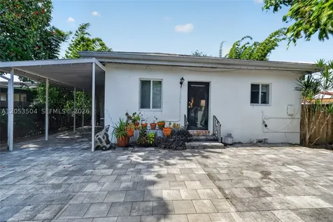 2543 SW 15th Street Miami FL 33145