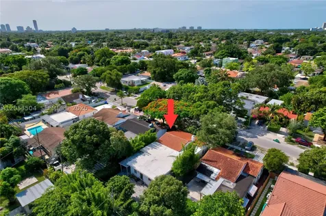 2543 SW 15th Street Miami FL 33145