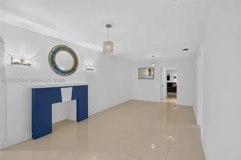 2543 SW 15th Street Miami FL 33145