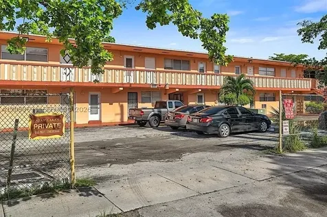 19105 NE 2nd Avenue Miami FL 33179