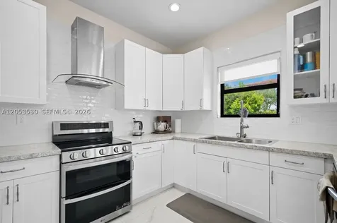 918 NE 191st Street Miami FL 33179