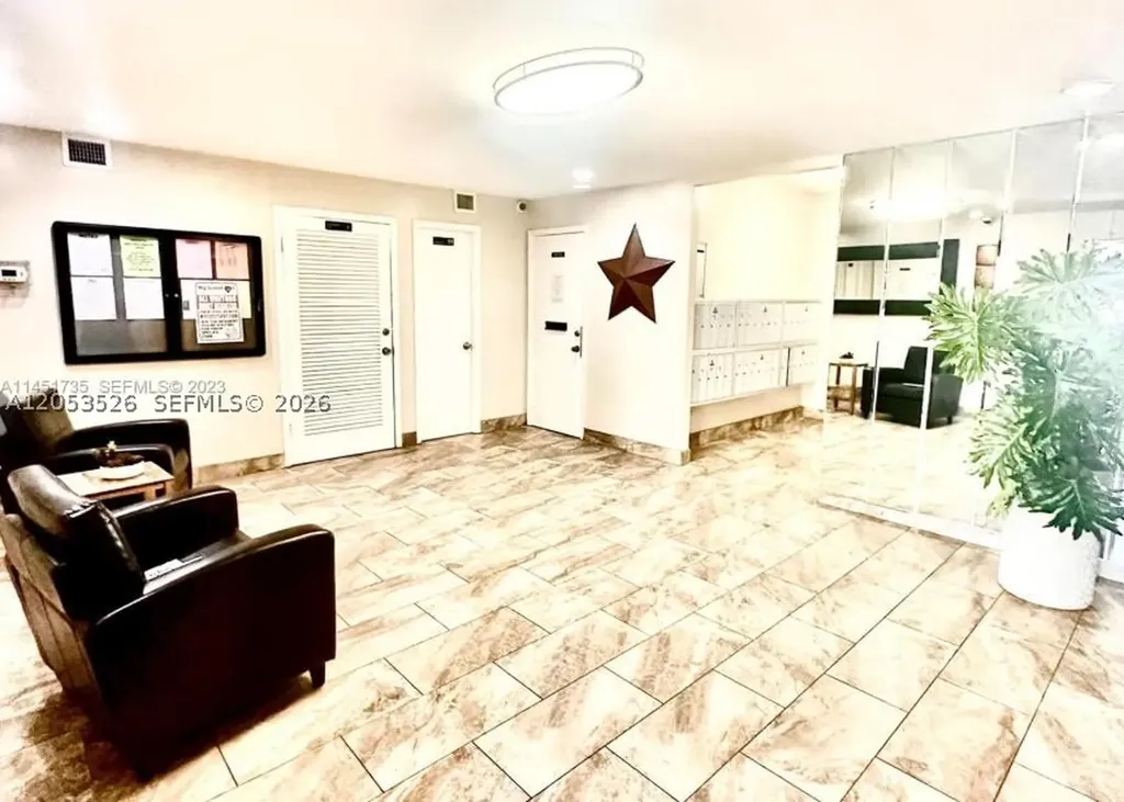 1811 Jefferson Street Hollywood FL 33020