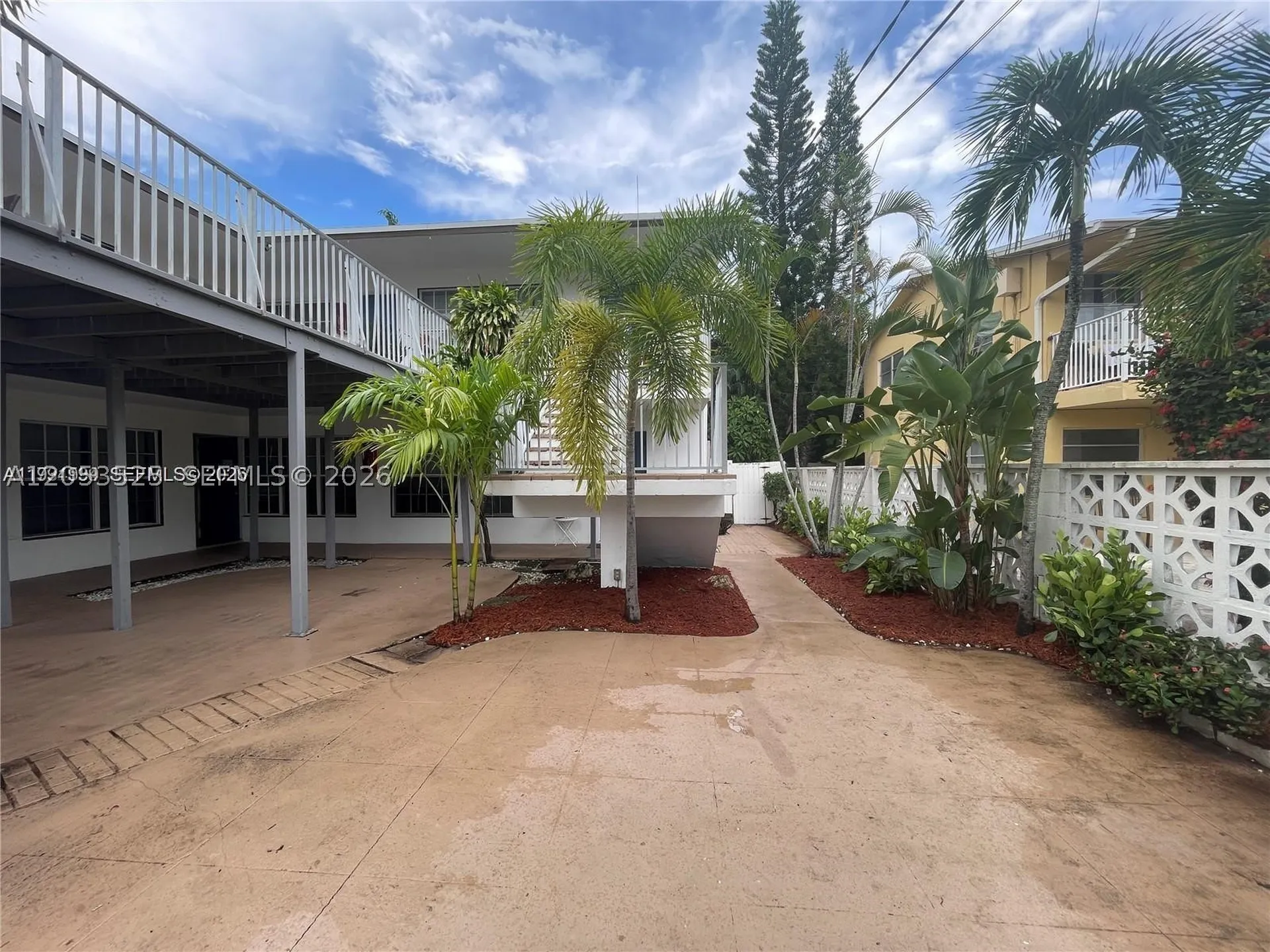 1425 NE 56th Street Fort Lauderdale FL 33334