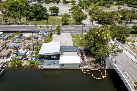 700 NW 7th Avenue Miami FL 33136