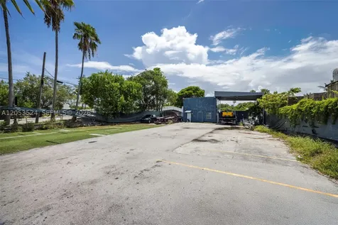 700 NW 7th Avenue Miami FL 33136