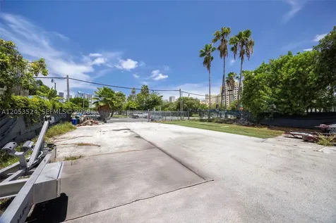 700 NW 7th Avenue Miami FL 33136