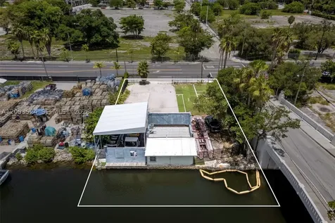 700 NW 7th Avenue Miami FL 33136