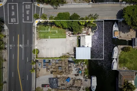 700 NW 7th Avenue Miami FL 33136