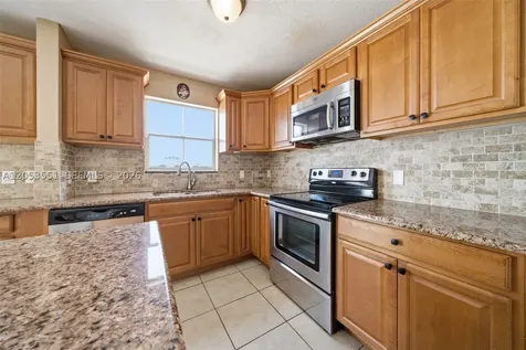 6633 Bayfront Drive Margate FL 33063
