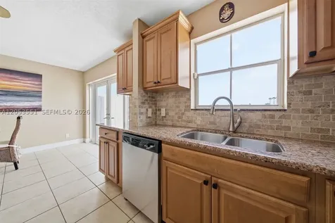 6633 Bayfront Drive Margate FL 33063
