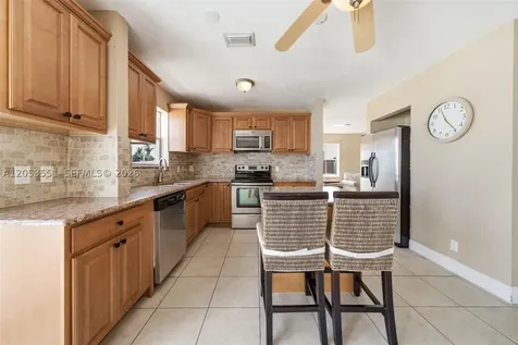 6633 Bayfront Drive Margate FL 33063