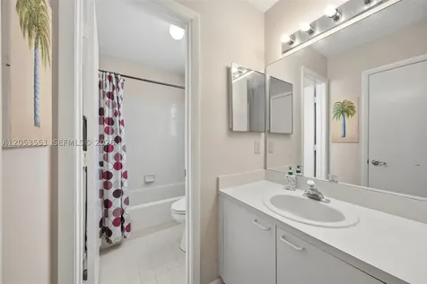 6633 Bayfront Drive Margate FL 33063