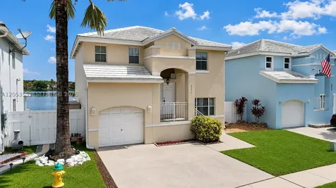 6633 Bayfront Drive Margate FL 33063