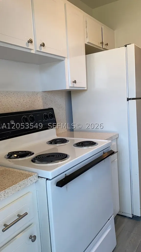 2300 Pierce Street Hollywood FL 33020